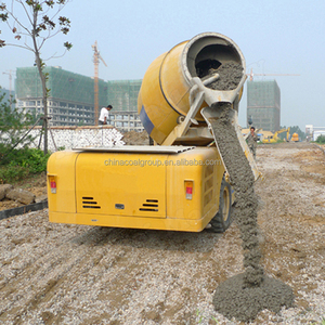 Produit en promotion : Bétonnière 3 m³ automatique hydraulique autoportée pour <span class=keywords><strong>tracteur</strong></span>, avec <span class=keywords><strong>godet</strong></span> de chargement intégré - Product Image 2