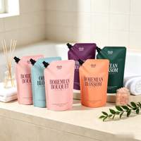 Pochette souple mate personnalisée avec bec verseur pour recharge de diffuseur à bâtonnets, emballage de liquides parfumés et d'huiles essentielles – Fabrication OEM