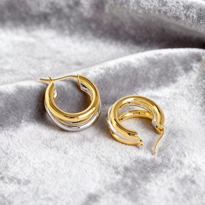 <span class=keywords><strong>Orecchini</strong></span> a Cerchio Intrecciati in <span class=keywords><strong>Oro</strong></span> Massiccio 18K AU750 Bicolore, <span class=keywords><strong>Orecchini</strong></span> a Cerchio Multi-Anello Intrecciati con Chiusura a Scatto, Gioielli in <span class=keywords><strong>Oro</strong></span> <span class=keywords><strong>Vero</strong></span> per Donne - Product Image 4