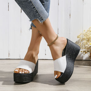 Nouvelles sandales d'été 2025 pour femmes, surdimensionnées, à talons compensés et semelle épaisse, couleur unie, modèle 9033 - Product Image 6