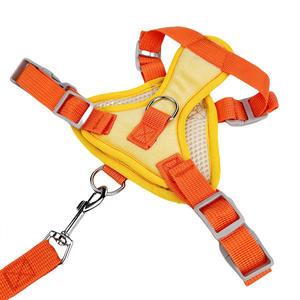 छोटे कुत्तों और बिल्लियों के लिए फैशनेबल बटन बंद पालतू जानवरों का दोहन विरोधी भागने वाले लीश के साथ बनियान शैली - Product Image 5