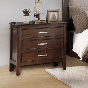 Table de chevet contemporaine en bois foncé - 3 tiroirs et poignée métallique, table de chevet de chambre à coucher, meuble de rangement moderne de style transitionnel - Product Image 1