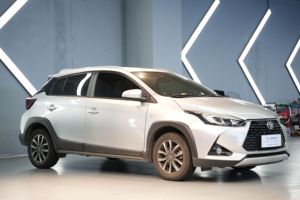 <span class=keywords><strong>Yaris</strong></span> L Sedán <span class=keywords><strong>2020</strong></span> de Segunda Mano, Automático, Gasolina, Interior de Cuero Oscuro, Cámara Trasera, Volante a la Izquierda, Neumáticos R16 - Product Image 2