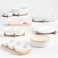 Plat blanc de boulanger avec dessous de plat pour cuire les casseroles cobblers plat du four à la table plat de cuisson rectangulaire avec dessous de plat