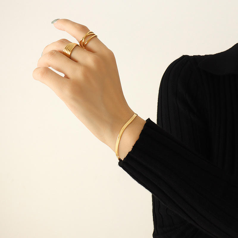 E114-gold bracelet-15+5cm
