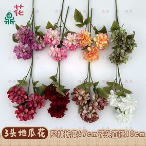 Fleur artificielle en soie Dahlia à 3 têtes Hua Ding, branche unique, décorations ornementales, décoration intérieure pour mariage - Product Image 3