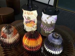 <span class=keywords><strong>Idee</strong></span> personalizzate di nuovo prodotto 2025 tavolo pieghevole lampada di carta illuminazione lanterna camera da letto luce notturna Souvenir <span class=keywords><strong>regalo</strong></span> di Halloween - Product Image 6