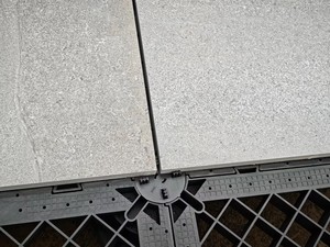 Support de carrelage robuste en céramique pour panneau de sol <span class=keywords><strong>sur</strong></span>élevé en porcelaine, protection des carreaux, pied réglable coupe-vent avec vis de levage - Product Image 4