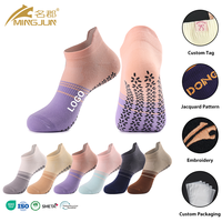 Chaussettes de yoga pour femmes et jeunes filles de haute qualité, à rayures larges, en spandex, antidérapantes, hauteur cheville, écologiques, personnalisables, pour le sport et la course quotidienne