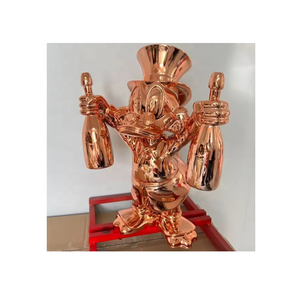 <span class=keywords><strong>Monopoly</strong></span> Scrooge Mcduck Statue Mcduck Hold Money Bags Sculpture Intérieur Pop Arts Décor Résine Chromée Populaire Moderne Or Folk Art - Product Image 5