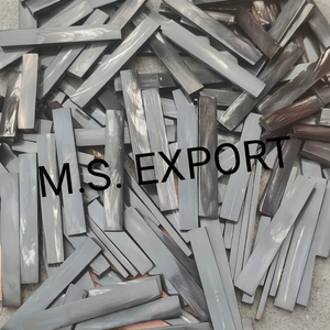 Juego de guitarra profesional MS3223 con logotipo personalizado, puente de metal, cuerno, púas y cuerdas para guitarra, fabricado en India por MS EXPORT - Product Image 2