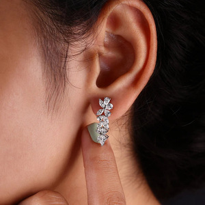 Eleganti Orecchini Pendenti con Foglie Floreali e Nappine per Donne, Gioielli di Moda per Uso Quotidiano e Feste - Product Image 3