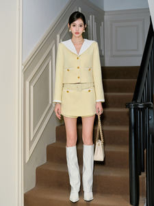 [Personalizable] Conjunto de Dos Piezas de Falda Corta con Botones y Cuello Marinero Estilo Universitario, Ropa Casual Ecológica que Rejuvenece para Mujer - Product Image 2