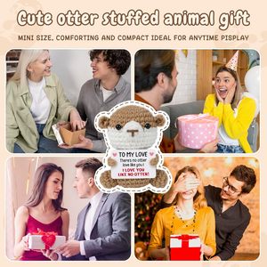 Lontre all'uncinetto fatta a mano ed ecologica - Regalo romantico per San Valentino, matrimoni e compleanni per donne e coppie - Product Image 5