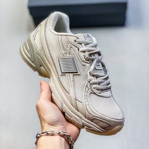 Nuevo Estilo, Zapatillas Deportivas Transpirables con Diseño de Malla y Cordones, Unisex 740, Zapatillas Casuales para Correr al Aire Libre, Suela Gruesa con Absorción de Impactos - Product Image 6
