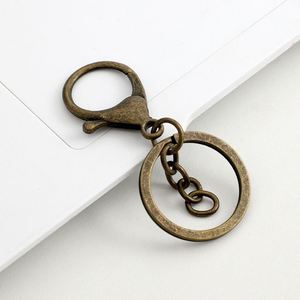 Llavero de Aluminio Sostenible, Juego de 3 Piezas, Chapado en Oro, Estilo Letra, Ligero, Resistente, Perfecto para la Vida Escolar - Product Image 1