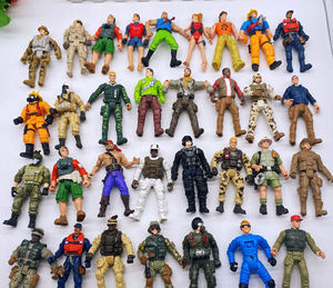 Pas cher 10cm Style Aléatoire Mains Mobiles Pieds Militaire En Plastique Soldat <span class=keywords><strong>Pompier</strong></span> Explorateur Pirate SWAT Jouet Figurines - Product Image 3