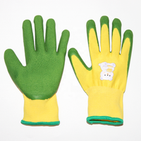 Gants de sécurité pour jeunes SUNCEND personnalisables en gros, haute qualité, 13 jauges, en polyester, avec paume enduite de mousse de latex verte et doublure jaune