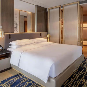 Ensemble de mobilier hôtelier commercial moderne : lit en bois, tête de lit capitonnée, tables de chevet – Idéal pour chambre d'hôtel 5 étoiles ou appartement - Product Image 3