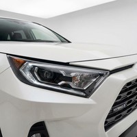 Tokunbo 2022 Toyota RAV-4 SUV Euro VI Conduite à Gauche 5 Places Automatique R17 Intérieur Sombre Toit Ouvrant Occasion