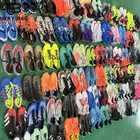 Chaussures de football d'occasion en gros S24 Ukay Factory, chaussures de football usagées avec des traces minimales d'usure, chaussures Ukay, chaussures de football