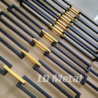Mattschwarz 1/2 "* 44" Hollow Square Double Narrow Panels mit Golden Link Schmiedeeisen Geländer Baluster Metalls pindeln Großhandel