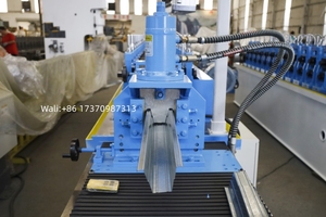 Hener Factory Hat Em Forma De Teto <span class=keywords><strong>Stud</strong></span> Omega Profile Making <span class=keywords><strong>Machine</strong></span> Metal Furring Canal Roll Forming <span class=keywords><strong>Machine</strong></span> - Product Image 3
