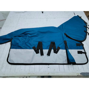 Couverture pour cheval personnalisée OEM avec matériau doux pour la peau, sangles réglables, couverture pour cheval durable à vendre par les exportateurs - Product Image 1