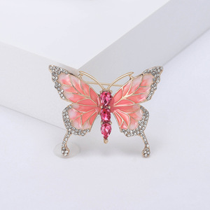 Broche Papillon Personnalisée, Design Tendance, Accessoire de Vêtement Élégant, Goutte d'Huile, Alliage Plaqué Or, pour Femme, Mariage, Fiançailles - Product Image 3
