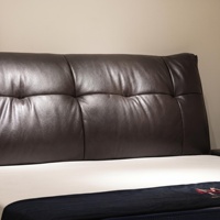 Lit souple moderne pleine grandeur XIYUAN avec revêtement en cuir véritable, cadre en bois de pin durable et écologique, garantie 10 ans