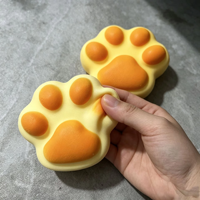 Vente en gros de jouets squishy Zoey en PU ultra-réalistes, design alimentaire, desserts, fournisseur direct d'usine