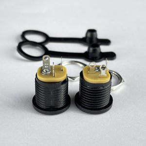 Conector de alimentación CC con rosca, tipo tarjeta DC022m, conector hembra CC 5.5 * 2.1/2.5, orificio pequeño 3.5*1.3, salida de fábrica - Product Image 1