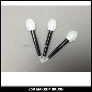 Applicateur de fard à paupières en silicone à deux extrémités, pinceau à paupières en silicone, estompeur de fard à paupières - Product Image 2