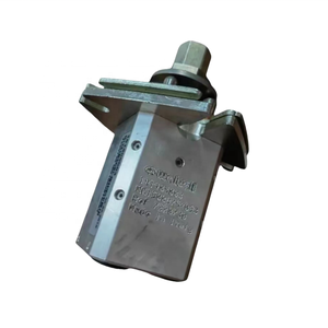 حفارة صغيرة 181405003 بجهاز تحكم بجهاز بوب 20 مزودة بمجموعة صمامات طيار - Product Image 1