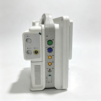 Système de surveillance cardiaque centralisé pour patients avec options de surveillance IBP et EtCO2, et mise en réseau pour adultes et pédiatrie