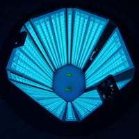 Cabine de photothérapie UVB/UVA 311 nm certifiée US 510K CE, appareil de thérapie par lumière UV pour le corps entier, pour le psoriasis, le vitiligo, l'eczéma, utilisation hospitalière