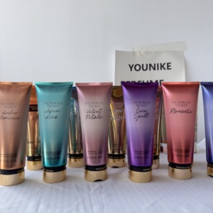 Nuova Lozione Profumata per il Corpo Agua Kiss Velnet Petels Love Spell Romance 2026, Fragranza Femminile di Marca Victoria Secret - Product Image 1