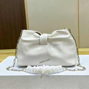 Sac de soirée élégant blanc avec chaîne et nœud, vente en gros à bas prix, pochette de luxe pour femme - Product Image 1