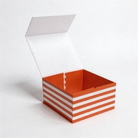 Boîte cadeau pliable personnalisée avec fermeture magnétique, emballage en papier artistique en une seule pièce, impression mate, écologique et recyclable