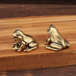 Figura de Rana de Latón, Mini Adorno de Escritorio con Forma de Animal, Decoración para el Hogar y la Oficina, Estilo Minimalista, Artesanía en Metal, Regalo - Product Image 3