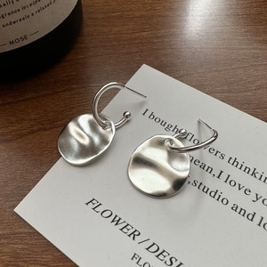 Pendientes de Plata de Ley S925 con Textura Arrugada Estilo Coreano, Joyería Minimalista de Moda Coreana para Influencers, Venta al por Mayor - Product Image 1