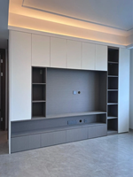 Mueble de TV Integrado con Puertas de Vidrio LED, Cajones y Estantes Abiertos, Moderno, Gris, MDF, para Sala de Estar