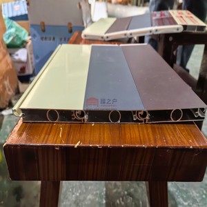 <span class=keywords><strong>Porte</strong></span> <span class=keywords><strong>de</strong></span> <span class=keywords><strong>garage</strong></span> à enroulement isolée en aluminium gris anthracite <span class=keywords><strong>RAL</strong></span> <span class=keywords><strong>7016</strong></span> moderne pour villa <span class=keywords><strong>de</strong></span> luxe, pour une esthétique saisissante - Product Image 6