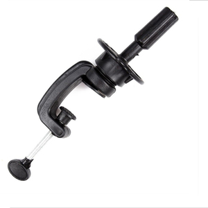 Soporte de mesa para cabeza de maniquí con abrazadera negra para pelucas pequeñas - Product Image 1