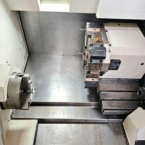 เครื่องกลึงซีเอ็นซีแนวนอน 3 แกน ควบคุมด้วยระบบ FANUC ความยาว 1500 มม. รับน้ำหนักได้ 200 กก. สำหรับงานอุตสาหกรรมขนาดกลาง - Product Image 2