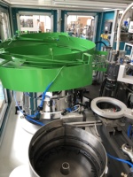 Machine d'assemblage entièrement automatique de pinces en plastique/nylon pour moteur |   Contrôlé par PLC, garantie d'un an pour la fabrication industrielle