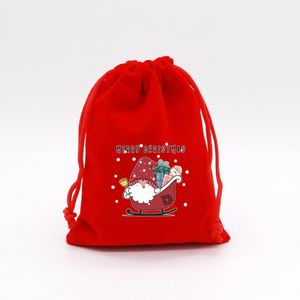 Ensemble de 6 sacs cadeaux personnalisés en velours rouge avec cordon de serrage, vierges ou avec logo imprimé, pour bonbons, fruits et cadeaux de Noël. - Product Image 1