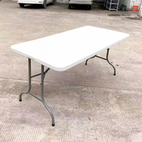 Table à manger rectangulaire en plastique HDPE pour pique-nique en plein air de 6 pieds avec pieds en acier.