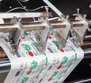 VICUT High Cost Performance Flatbed Automatic Small Roll Digital Label Sticker Cutting Finisher Machine with <b>Laminator</b> - Product Image 2