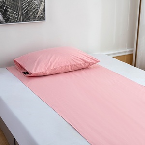 Sábana Plana Confortable con Diseño Antiestático Bordado en Algodón de 400 Hilos para Uso en Adultos en Casa, Hospital u Hotel - Product Image 1